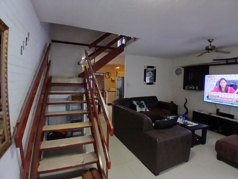 2 Bedroom, 1 Bathroom Duplex Apartment For Sale In Pinetown Central - Photo 8