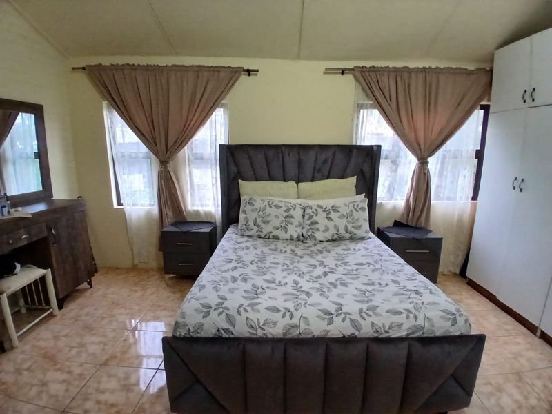 2 Bedroom, 1 Bathroom Duplex Apartment For Sale In Pinetown Central - Photo 9