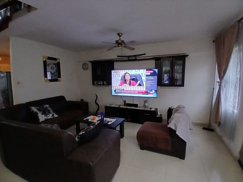 2 Bedroom, 1 Bathroom Duplex Apartment For Sale In Pinetown Central - Photo 5
