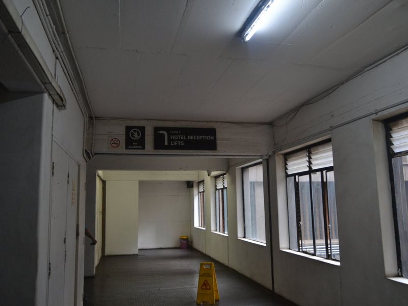 Neat Bachelor Apartment for sale Maboneng - Photo 7