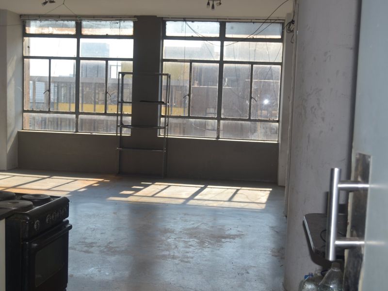 Central City Studio Lookout in Johannesburg - Photo 5