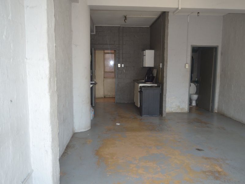 Central City Studio Lookout in Johannesburg - Photo 9