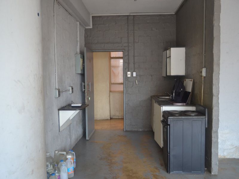 Central City Studio Lookout in Johannesburg - Photo 7