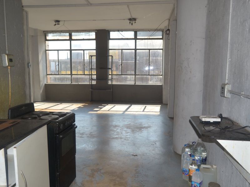 Central City Studio Lookout in Johannesburg - Photo 2
