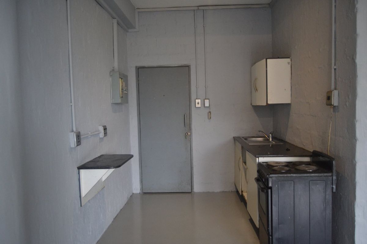 Central City Studio Lookout in Johannesburg - Photo 2