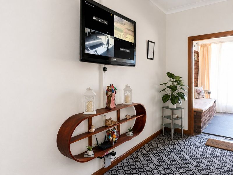 Charming Brakpan Home with Flatlet and more - Photo 2