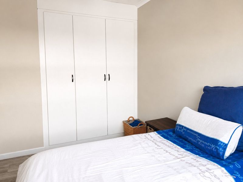 Charming 2-Bedroom Home in a Secure & Peaceful Setting - Photo 10
