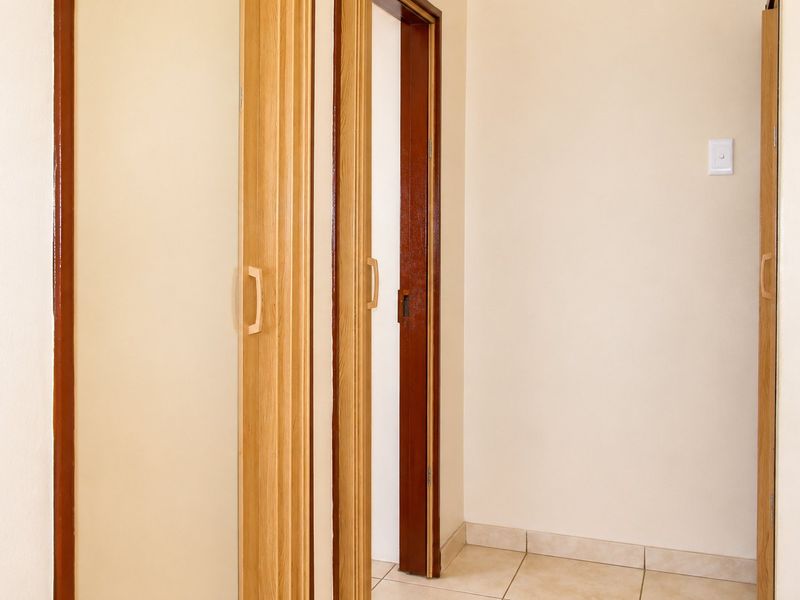 Convenient Family Living in the Heart of Jabulani, Soweto - Photo 8