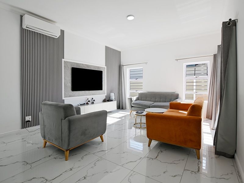 Pristine home with modern finishes - Photo 7