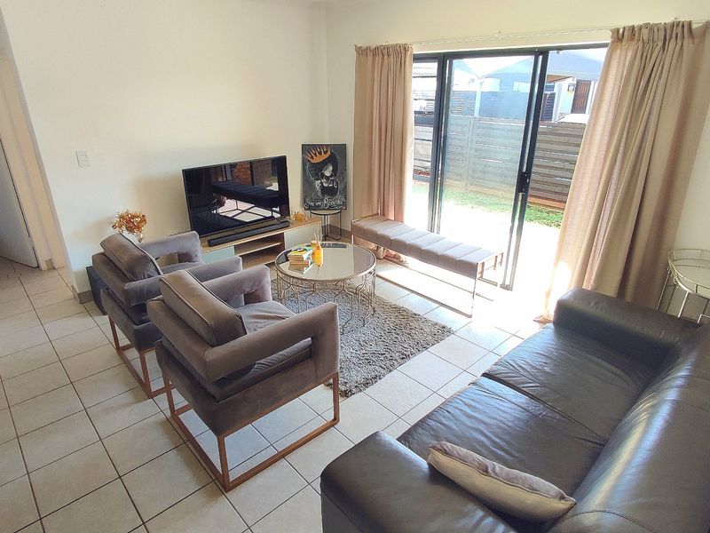 Spacious 4 Bedroom Ground Floor Family Home with Private Garden in Ashwood, Monavoni - Photo 7