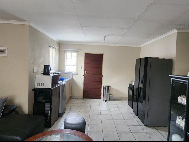 3 bedroom house for sale in Alberton - Photo 2