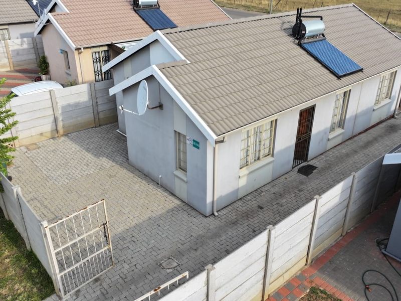 3 bedroom house for sale in Alberton - Photo 9