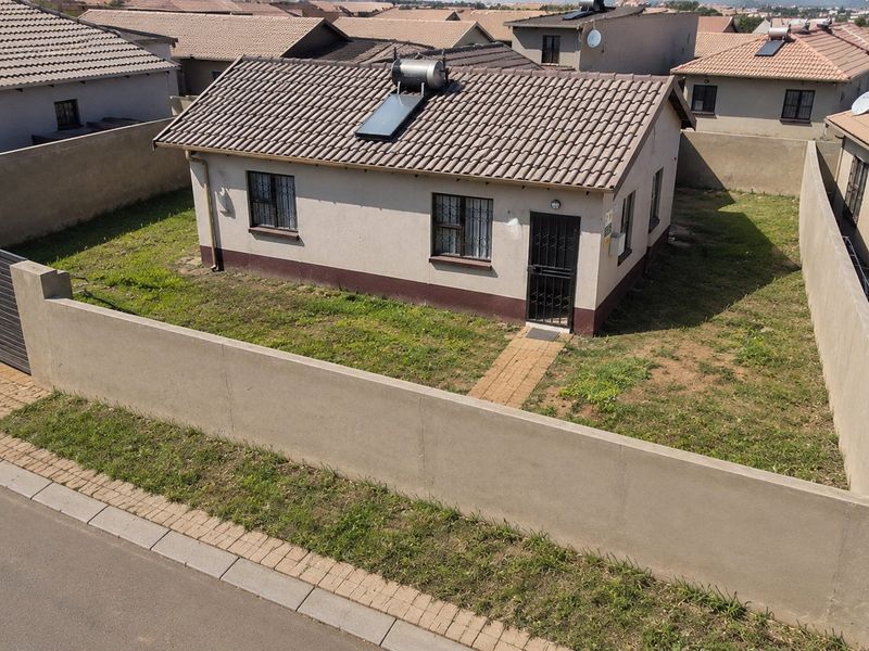 Affordable 3 bedroom house in Boksburg, Windmill Park - Photo 1