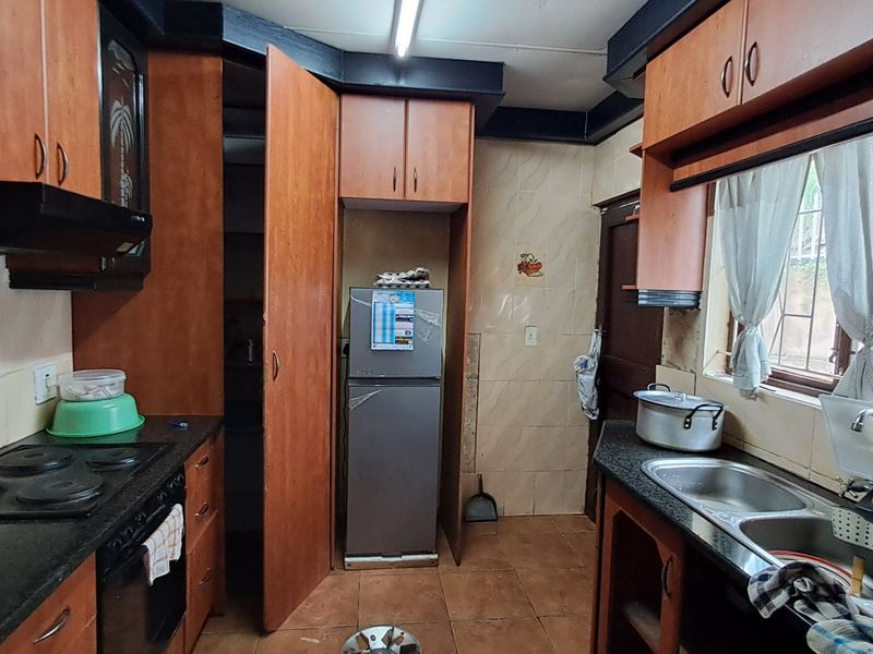 Nagina: Great for Rental Income! - Photo 4