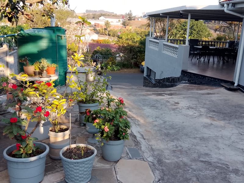 A Rare Opportunity to Own a Spacious Family Haven in the Heart of Tongaat - Photo 8