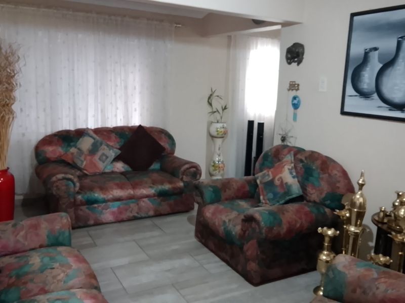 A Rare Opportunity to Own a Spacious Family Haven in the Heart of Tongaat - Photo 2