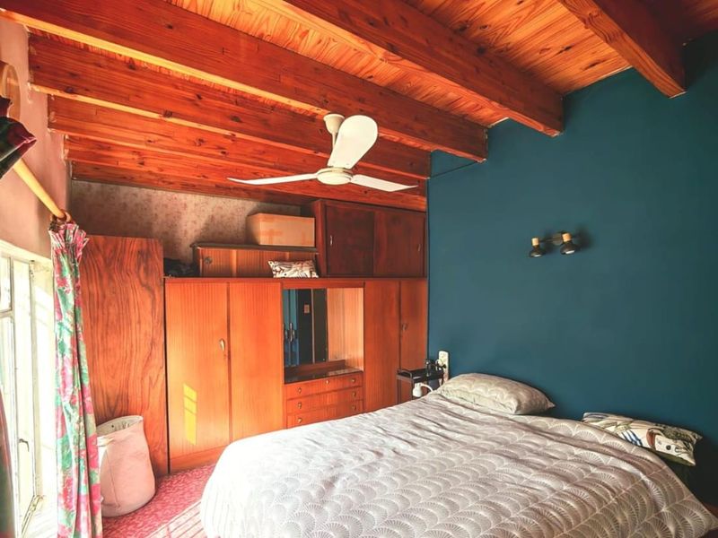 5 bedroom house with 2 outside flatlets in capital park - Photo 6