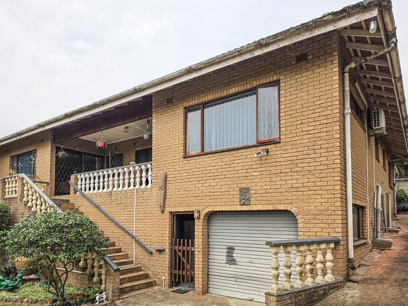 Two Dwellings On One Property With Sea Views - Photo 2