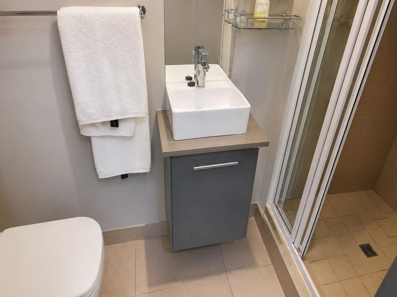 1 bedroom Apartment in a boomed-off area of Lynnwood ridge  - Photo 5