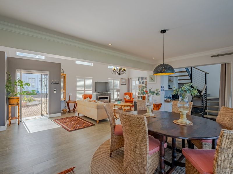 Luxury Coastal Living with Panoramic Ocean Views in Secure Negester North - Photo 2