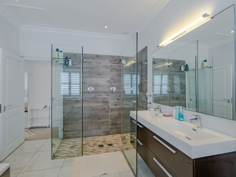 Luxury Coastal Living with Panoramic Ocean Views in Secure Negester North - Photo 9