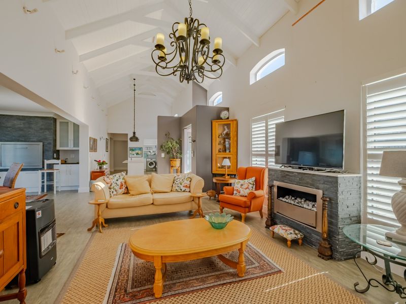 Luxury Coastal Living with Panoramic Ocean Views in Secure Negester North - Photo 5
