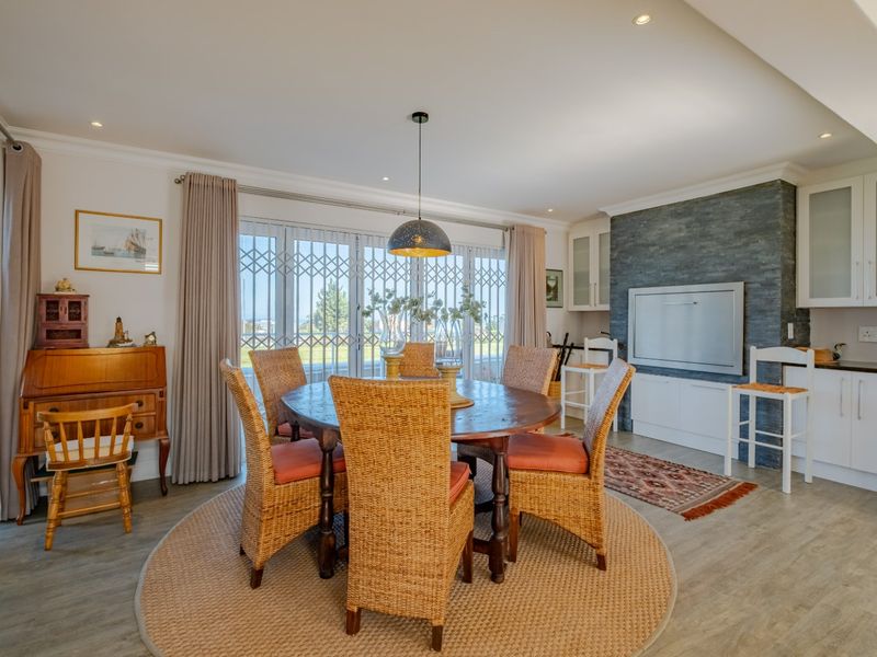 Luxury Coastal Living with Panoramic Ocean Views in Secure Negester North - Photo 6