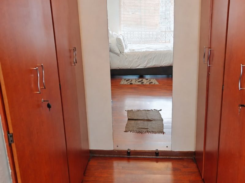 6 Bedroom house for sale in De Wetshof - Photo 9