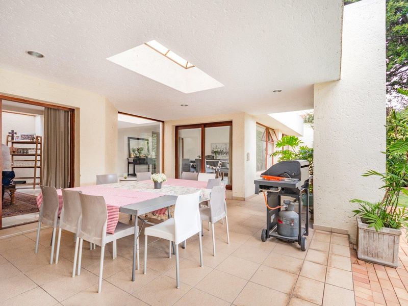 Spacious 3 Bedroom cluster family home in Secure Bedfordview Enclose.  - Photo 10