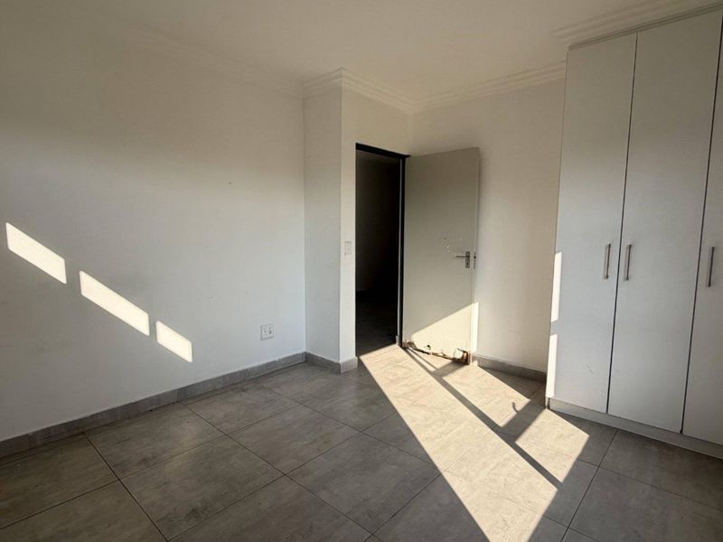 3 Bedroom House for Sale in Rua Vista - Photo 9