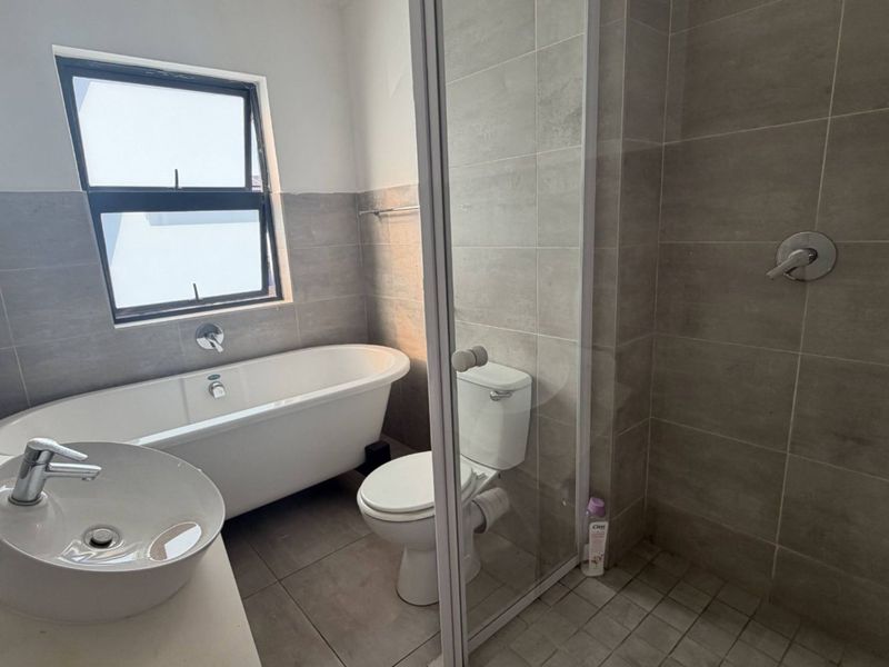 3 Bedroom House for Sale in Rua Vista - Photo 7