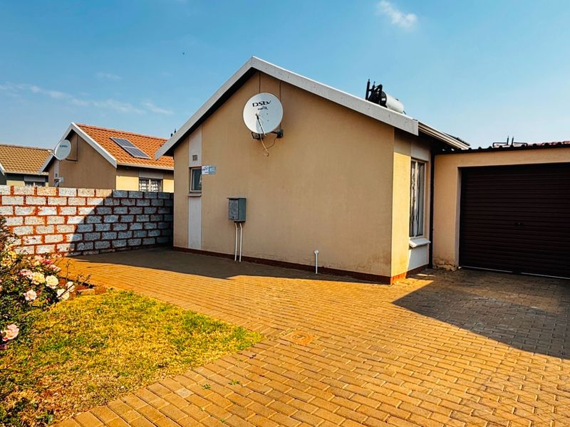 Spacious home at Sky City  - Photo 4