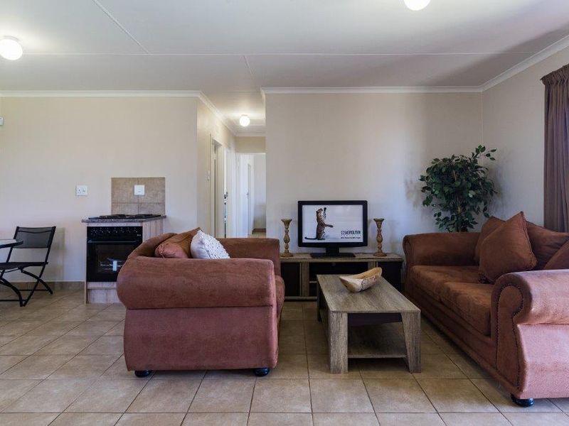 Stunning 2-bedroom house for sale in Sky City - Photo 4