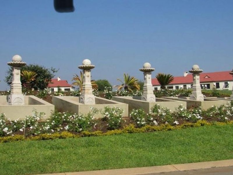 Prime Stand In A Secure Estate... - Photo 8