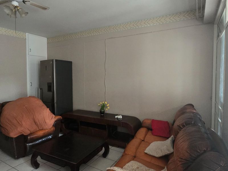 1 Bedroom apartment for sale in Muckleneuk Sunnyside  - Photo 8
