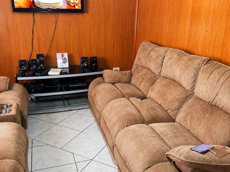 4 Bedroom House for Sale in Mdantsane  - Photo 5