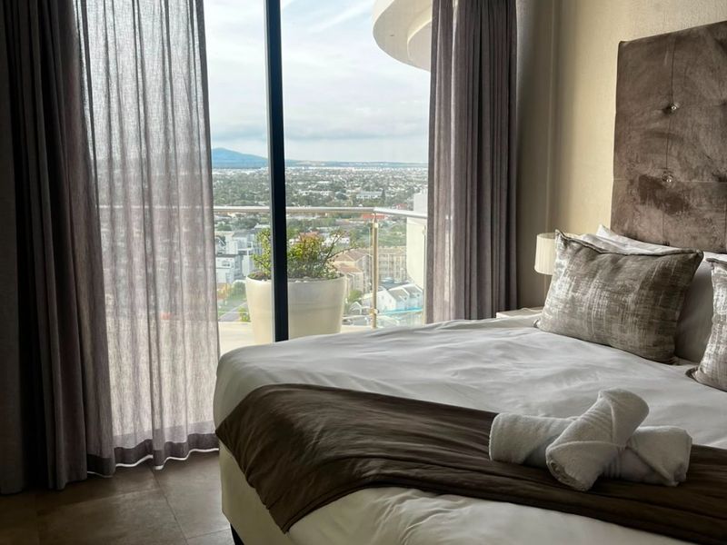 Luxury Beachfront Penthouse for Sale in Table View, Blouberg - Photo 3