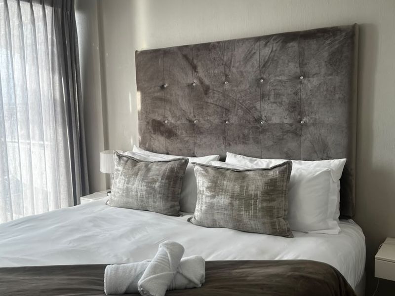 Luxury Beachfront Penthouse for Sale in Table View, Blouberg - Photo 9
