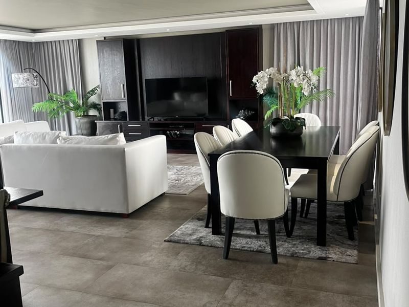 Luxury Beachfront Penthouse for Sale in Table View, Blouberg - Photo 4