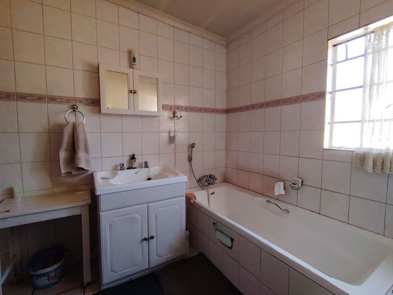 Family Haven in Witfield with Outbuilding - Photo 8