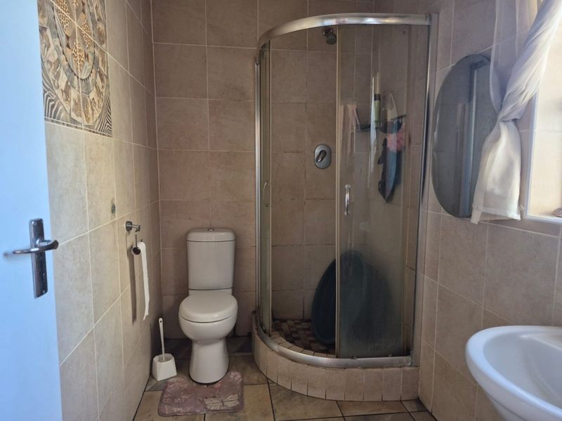 3 Bed House in North End for Sale - Photo 9