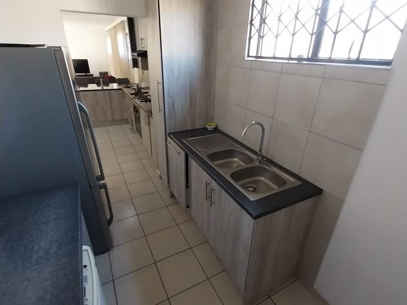 Modern 3-Bedroom Family Home in Bel-Aire Place, Pomona - Photo 6