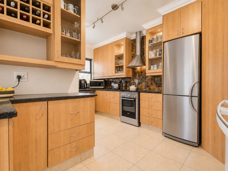 Luxurious Bushwillow Park Estate Home overlooking the beautiful greenbelt. - Photo 8