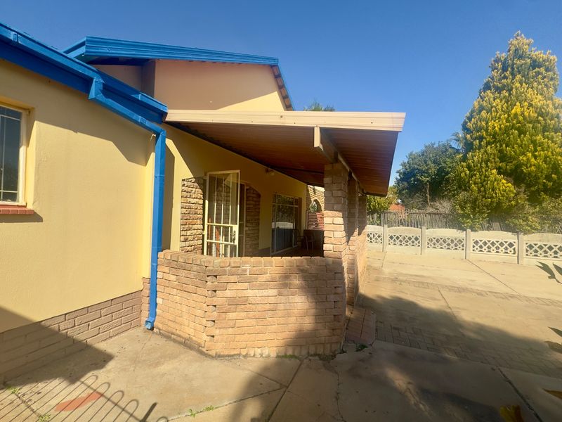 Three-Bedroom Home with Generous Erf in Neserhof, Klerksdorp - Photo 5