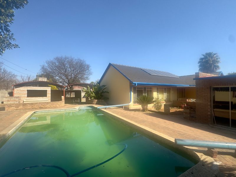 Three-Bedroom Home with Generous Erf in Neserhof, Klerksdorp - Photo 7