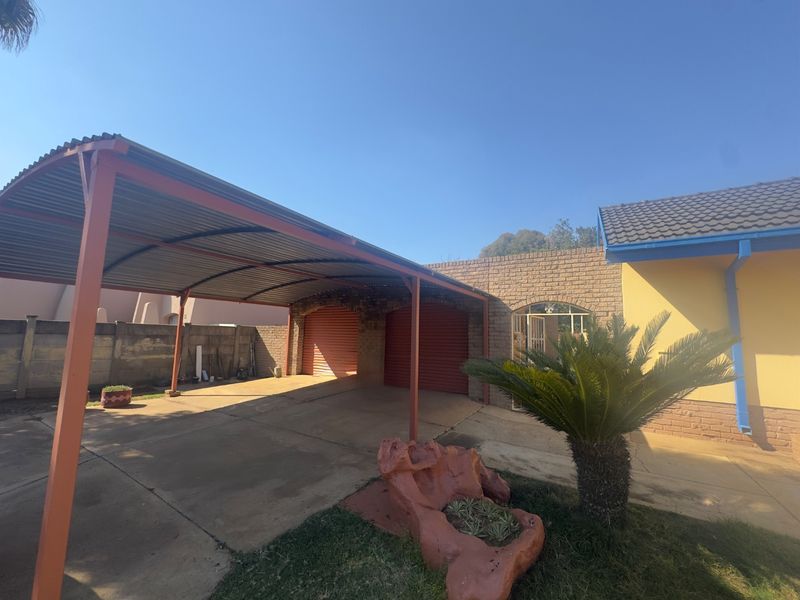 Three-Bedroom Home with Generous Erf in Neserhof, Klerksdorp - Photo 2