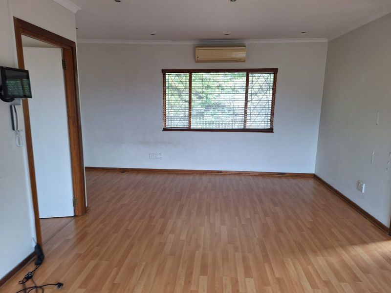Cosy 1 Bed Cottage in Westville  - Photo 4
