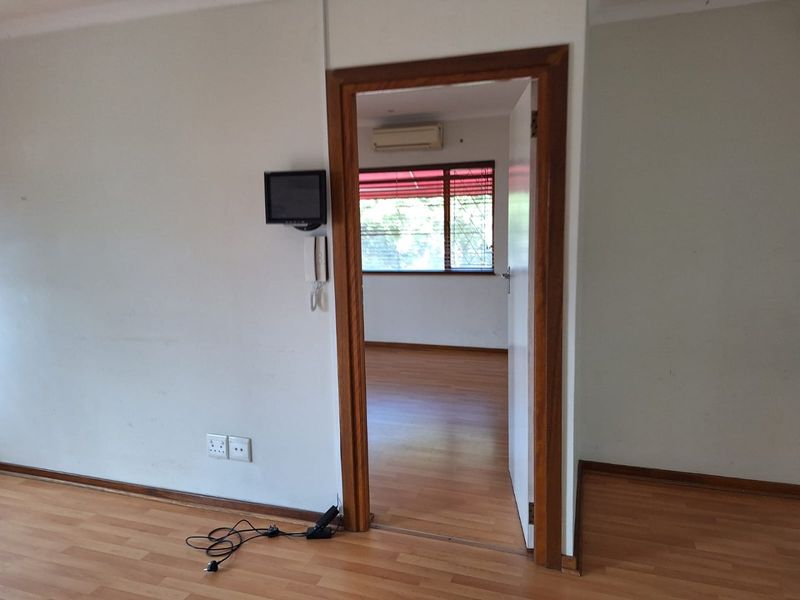 Cosy 1 Bed Cottage in Westville  - Photo 7