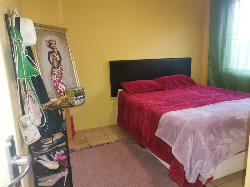 3 Bedroom  for Rent in clayville  - Photo 3