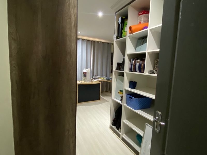 Welcome to your dream home in the highly sought-after Sharon Park Lifestyle Estate!  - Photo 8